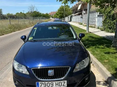 Usado Seat Exeo Sport 143 CV (105 kW) 2011 Azul Familiar