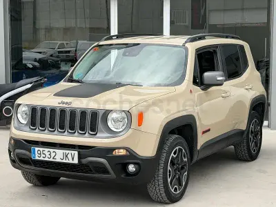 Usado Jeep Renegade Trailhawk 170 CV (125 kW) 2016 Beige SUV