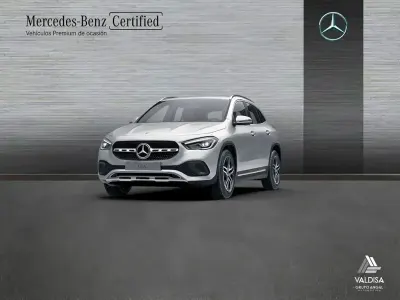 Usado Mercedes GLA180 136 CV (100 kW) 2022 Gris SUV