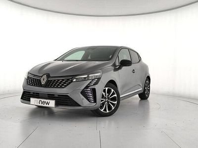 Usado Renault Clio V Techno 100 CV (73 kW) 2025 Gris Berlina