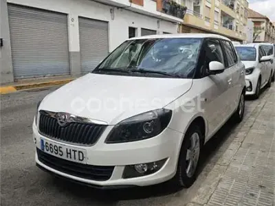 Usado Skoda Fabia 69 CV (50 kW) 2013 Blanco Berlina