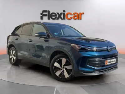 Usado VW Tiguan Life 150 CV (110 kW) 2024 Azul SUV