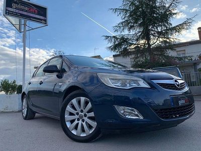 Usado Opel Astra Enjoy 110 CV (80 kW) 2010 Azul Berlina