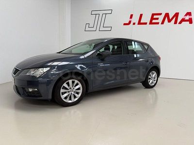 Usado Seat Leon Style 115 CV (84 kW) 2020 Gris / plata Berlina