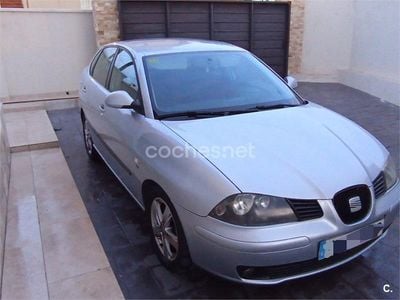 Usado Seat Cordoba 100 CV (73 kW) 2009 Gris / plata Berlina