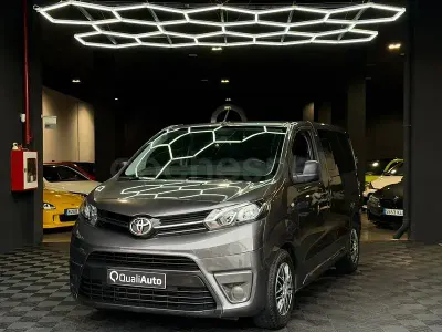 Usado Toyota Proace Verso Advance 120 CV (88 kW) 2020 Gris / plata Familiar