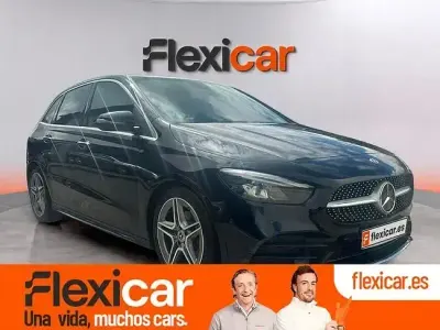 Usado Mercedes B180 116 CV (85 kW) 2022 Negro Utilitario