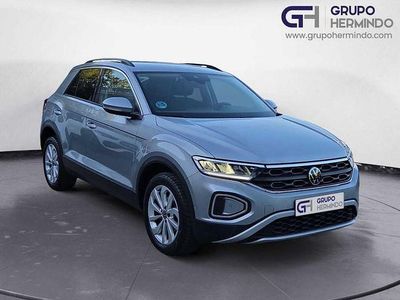 Usado VW T-Roc Life 115 CV (84 kW) 2022 Gris / plata SUV