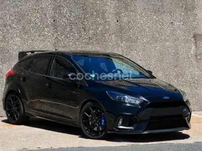 Usado Ford Focus RS 350 CV (257 kW) 2016 Negro Berlina