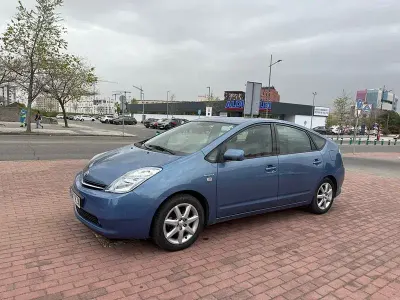 Usado Toyota Prius Sol 112 CV (82 kW) 2008 Azul Utilitario