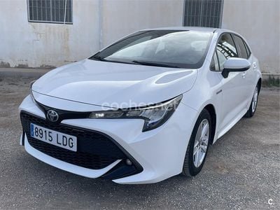 Usado Toyota Corolla Active 122 CV (89 kW) 2019 Blanco Berlina