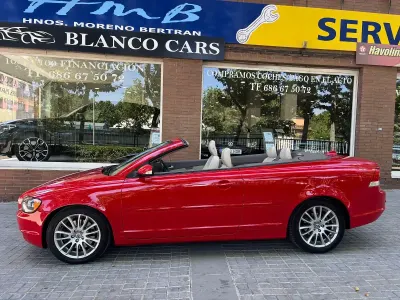 Usado Volvo C70 Momentum 170 CV (125 kW) 2007 Rojo Descapotable
