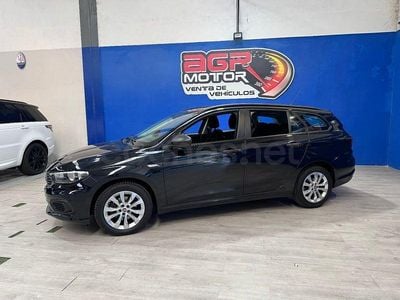 Negro Usado 2018 Fiat Tipo Lounge Familiar | 8999 € (Caro)