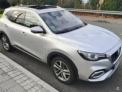 Begagnad MG HS Luxury 162 HK (119 kW) 2023 Grå SUV