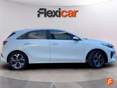 Używany Kia Ceed 140 KM (102 kW) 2018 Biały Hatchback