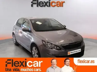 Usado Peugeot 308 Access 100 CV (73 kW) 2017 Gris Berlina