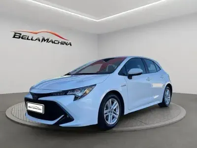 Usado Toyota Corolla Active 122 CV (89 kW) 2020 Blanco Berlina