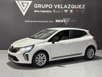 Uusi Renault Clio V Evolution 100 HP (73 kW) 2025 Valkoinen Sedan