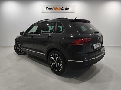 Gris Usado 2022 VW Tiguan Life SUV | 24.900 € (Precio justo)