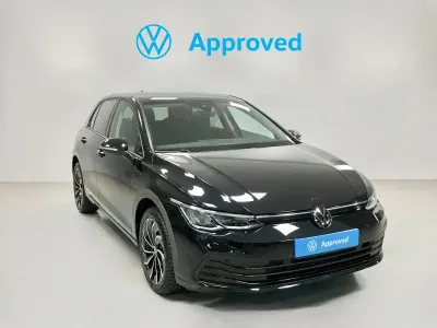 Usado VW Golf VII Life 110 CV (80 kW) 2021 Negro Utilitario