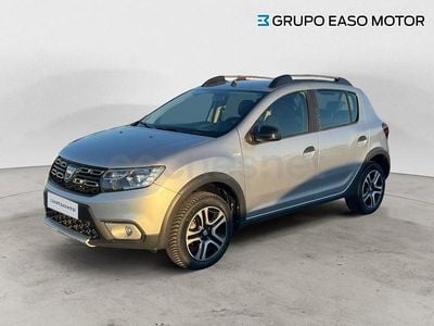 Usado Dacia Sandero Comfort 95 CV (69 kW) 2020 Gris / plata Berlina
