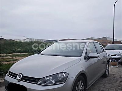 Usado VW Golf VII Edition 105 CV (77 kW) 2014 Gris / plata Berlina