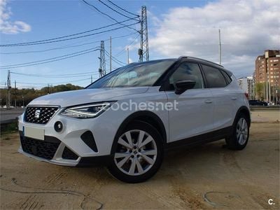 Usado Seat Arona Xperience 110 CV (80 kW) 2022 Blanco SUV