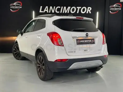 Usado Opel Mokka X Color Edition 140 CV (102 kW) 2018 Blanco SUV