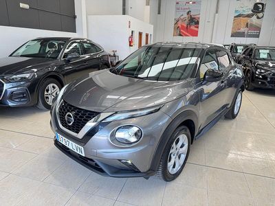 Usado Nissan Juke N-Connecta 114 CV (83 kW) 2022 Gris SUV