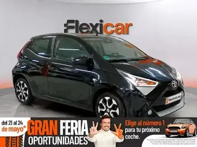 Occasion Toyota Aygo X-play 72 PK (52 kW) 2021 Zwart Hatchback