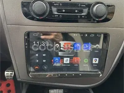 Begagnad Seat Leon FR 125 HK (91 kW) 2011 Vit Halvkombi