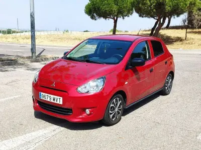 Usado Mitsubishi Space Star 71 CV (52 kW) 2016 Granate Utilitario