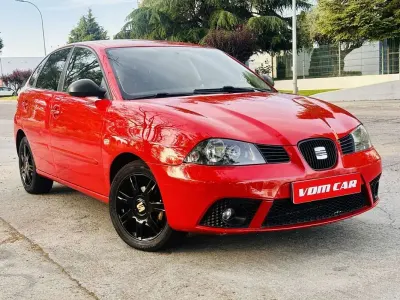 Usado Seat Ibiza 86 CV (63 kW) 2008 Rojo Utilitario
