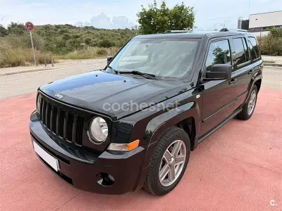 Usado Jeep Patriot Limited 140 CV (102 kW) 2007 Negro SUV