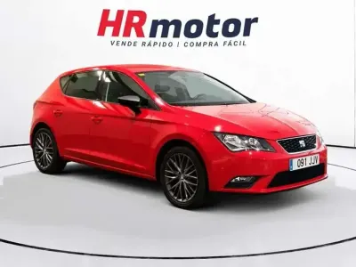 Usado Seat Leon Style 110 CV (80 kW) 2015 Rojo Utilitario