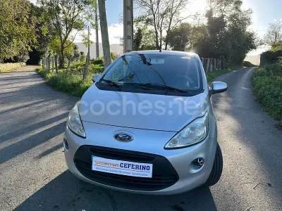 Usado Ford Ka Trend 75 CV (55 kW) 2010 Gris / plata Utilitario