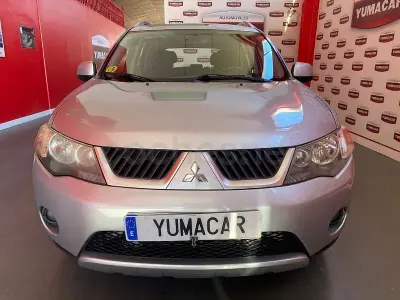 Usado Mitsubishi Outlander Intense 140 CV (102 kW) 2007 Gris / plata SUV