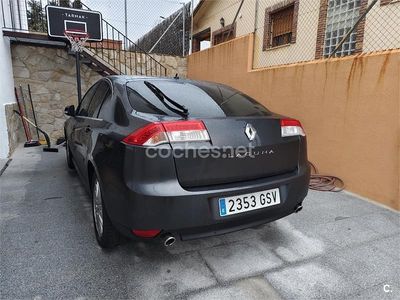 Usado Renault Laguna III Privilege 150 CV (110 kW) 2010 Gris / plata Berlina