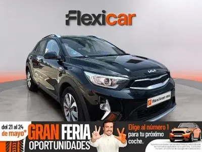 Usado Kia Stonic 84 HP (61 kW) 2023 Preto SUV
