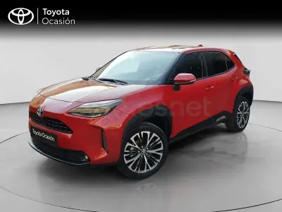 Usado Toyota Yaris Cross Style 116 CV (85 kW) 2022 Granate SUV
