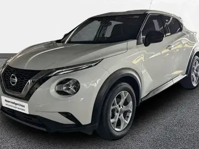 Usado Nissan Juke Acenta 114 CV (83 kW) 2022 Sapporo white (sólido) SUV