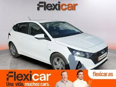Usado Hyundai i20 84 CV (61 kW) 2021 Blanco Utilitario