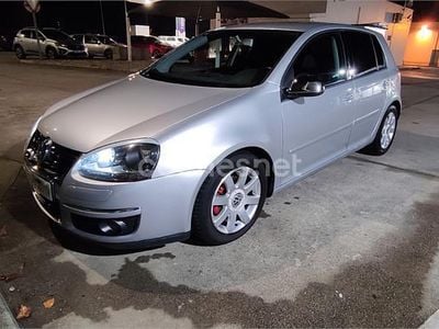 Gris / plata Usado 2004 VW Golf IV Trendline Berlina | 3900 € (Precio justo)