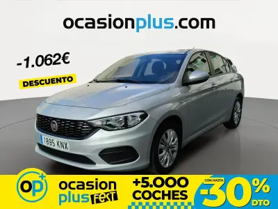 Usado Fiat Tipo Easy 95 CV (69 kW) 2018 Gris Berlina