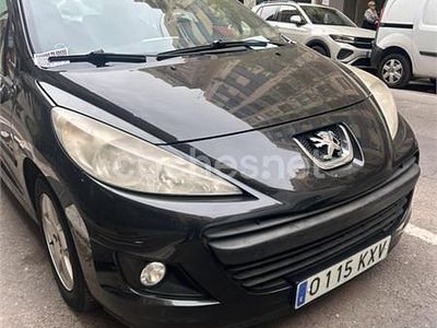 Usado Peugeot 207 95 CV (69 kW) 2010 Negro Berlina