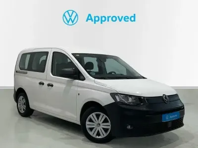 Usado VW Caddy 102 CV (75 kW) 2021 Blanco Monovolumen