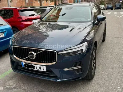 Usado Volvo XC60 Momentum 197 CV (144 kW) 2022 Azul SUV