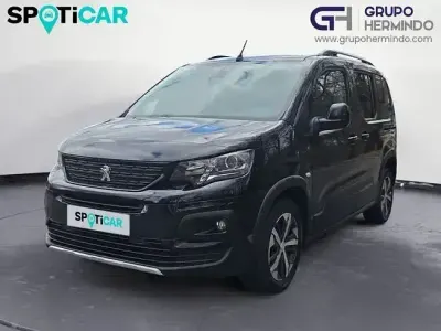 Usado Peugeot Rifter Business-Line 100 CV (73 kW) 2022 Negro Monovolumen