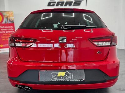Usado Seat Leon ST FR 150 CV (110 kW) 2016 Rojo Familiar