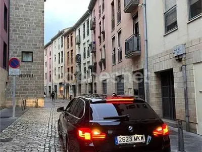 Usado BMW 518 143 CV (105 kW) 2014 Negro Familiar